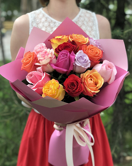 Букет из 15 разноцветных роз 50 см с доставкой по Алматы