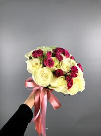 Bouquet of roses Zhanym