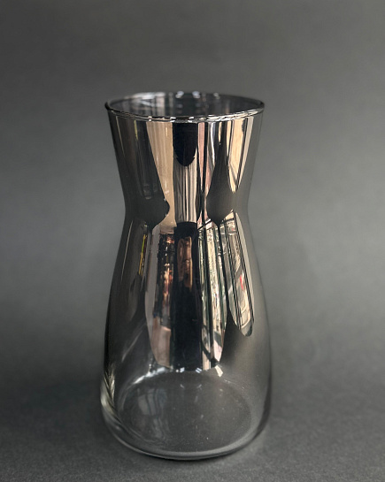 A vase with delivery to Astana