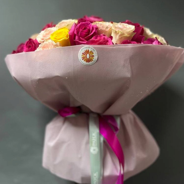 Bouquet of 65 Dutch mix roses