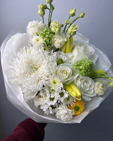 Белоснежная элегантность с солнечными акцентами с доставкой по Астане