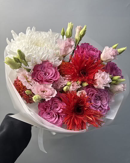 Яркий микс с герберами и хризантемами с доставкой по Астане