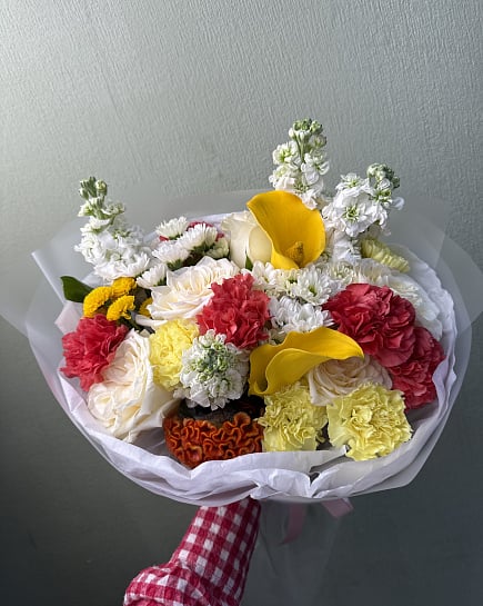 Яркий микс с каллами и маттиолой with delivery to Астане