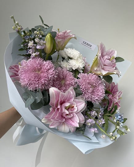 Букет: хризантемы, маттиола, дельфиниум with delivery to Астане