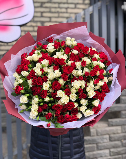 Bouquet of bush roses with delivery to Almaty