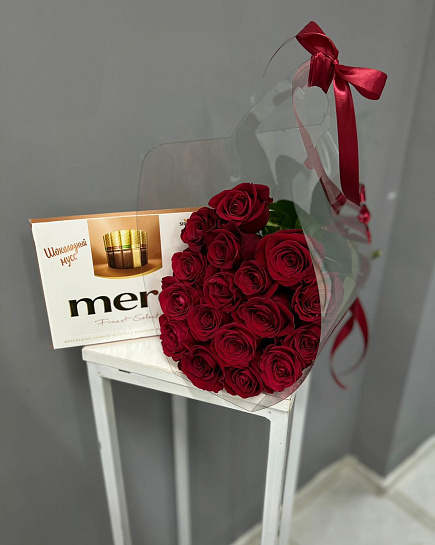 Bouquet of Handbag of red roses with Mercy flowers delivered to Aktau