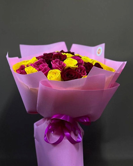 Букет из 41 голландской микс розы  с доставкой по Алматы