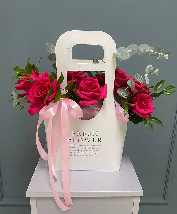 Roses in a Handbag Roses in a Handbag