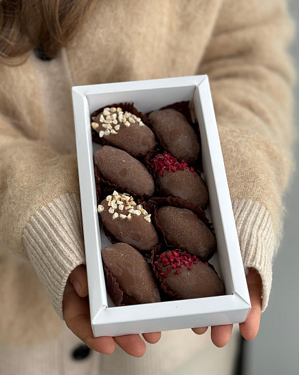 Dates in chocolate 8pcs with delivery to Astana