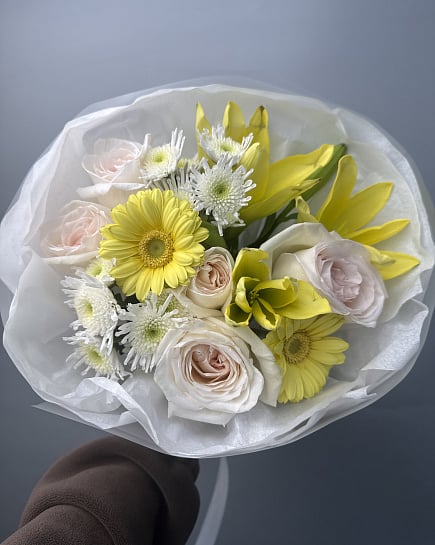 Солнечный микс с розами и герберами с доставкой по Астане