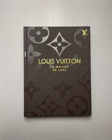 Bouquet of Notebook LOUIS VUITTON flowers delivered to Astana