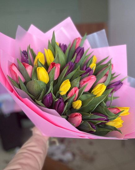 Bouquet of Mix tulip flowers delivered to Rudniy
