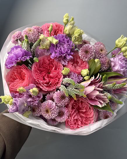 Розово-фиолетовый микс с пионовидными розами с доставкой по Астане