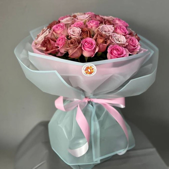 Bouquet of 45 Dutch mix roses