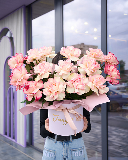 Bouquet of Composition of open roses flowers delivered to Shymkent