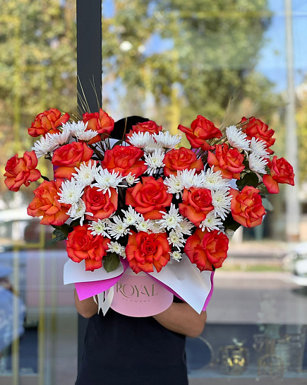 Bouquet of chic arrangement of Dutch roses and chrysanthemums flowers delivered to Shymkent
