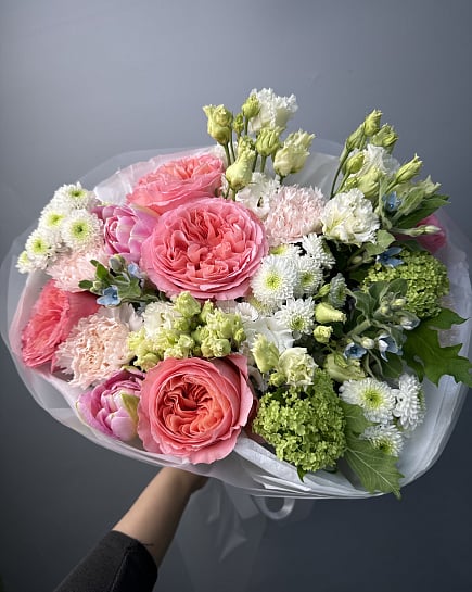 Романтичный микс с пионовидными розами с доставкой по Астане