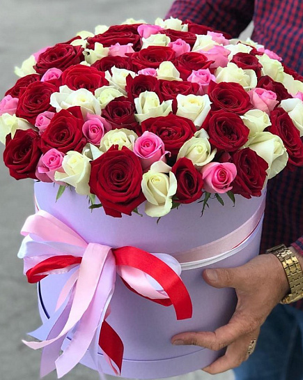 Коробка из 51 шт роз с доставкой по Алматы