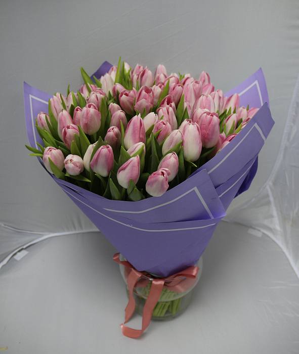 Букет из розовых тюльпанов