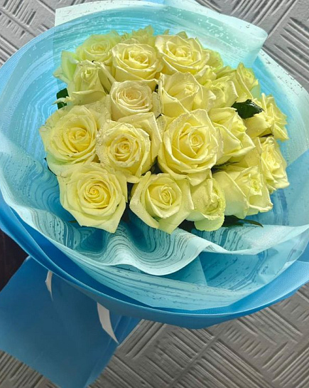 Bouquet of 21 Ecuadorian Roses with delivery to Almaty