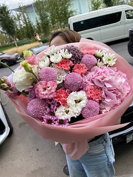 Букет: гортензия, хризантемы, эустома