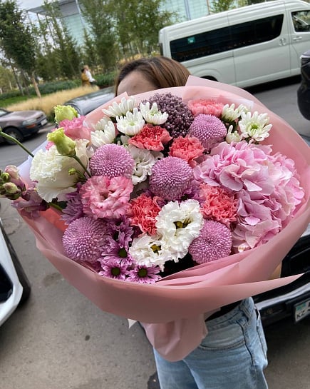 Букет: гортензия, хризантемы, эустома с доставкой по Астане