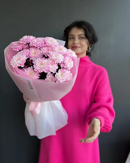 Букет из 5 розовых хризантем с доставкой по Астане