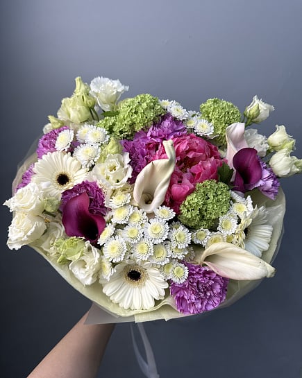 Цветочная палитра: пионы и каллы с доставкой по Астане