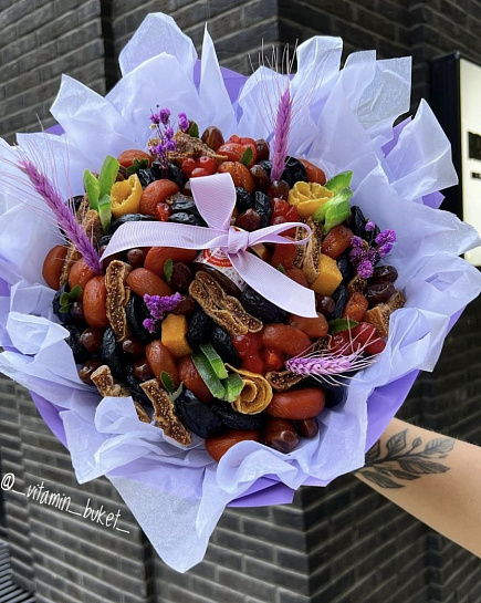 Dried fruit bouquet with delivery to Astana