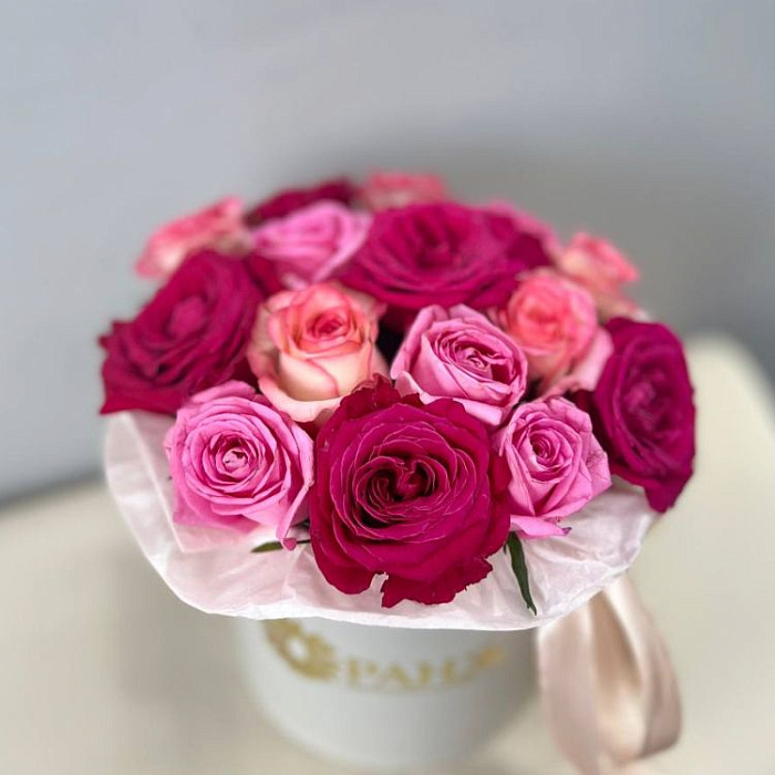 Bouquet of 15 mix roses in a box in Almaty