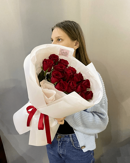 15 красных роз 40-50см с доставкой по Астане