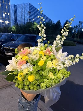Летний микс с дельфиниумом и георгинами