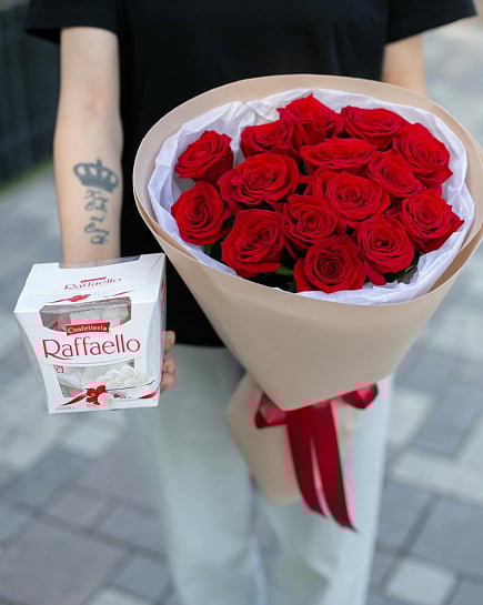 Букет из 15 красных роз с Raffaello with delivery to Pavlodar