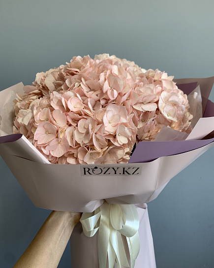 Assembled bouquet with delivery to Astana