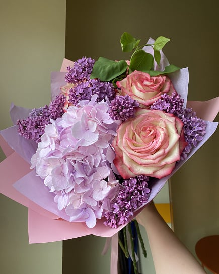 Сиреневый сад с розами и гортензией с доставкой по Астане