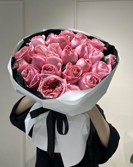 Букет из розовых пионовидных роз с доставкой по Астане