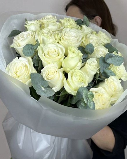 Bouquet of 25 white roses Ecuador with delivery to Almaty