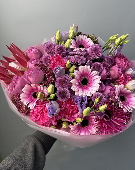 Пурпурный акцент с протеей с доставкой по Астане