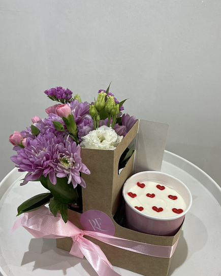 Bouquet of Sweet combo with flowers flowers delivered to Kostanay.