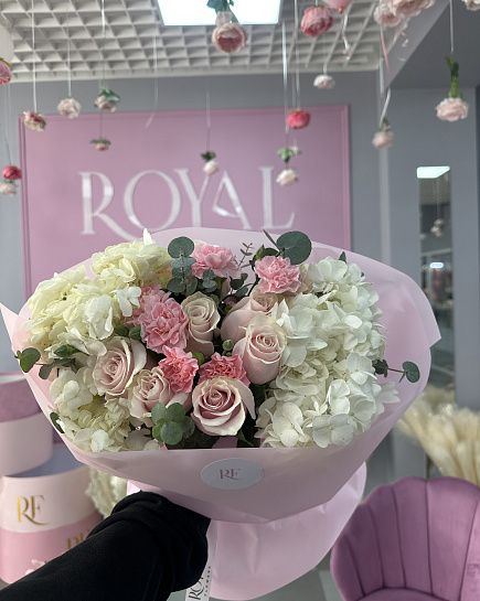 Assembled bouquet with delivery to Almaty
