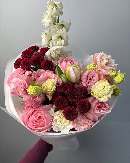 Цветочная палитра чувств с доставкой по Астане