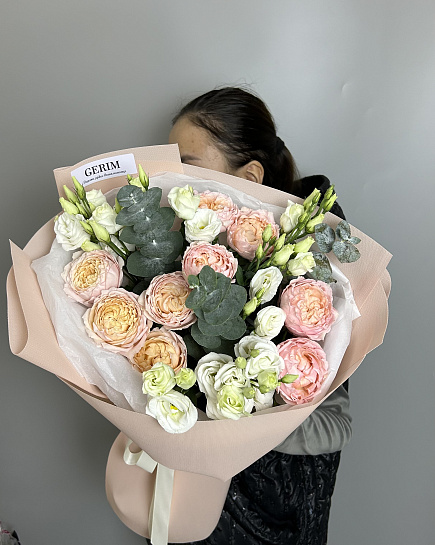 Shrub roses and lisianthus with delivery to Astana