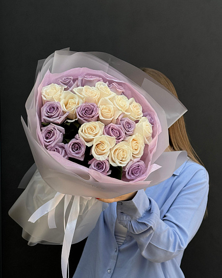 Bouquet mix of 25 roses with delivery to Astana