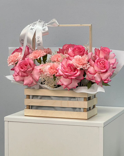 Basket of roses 