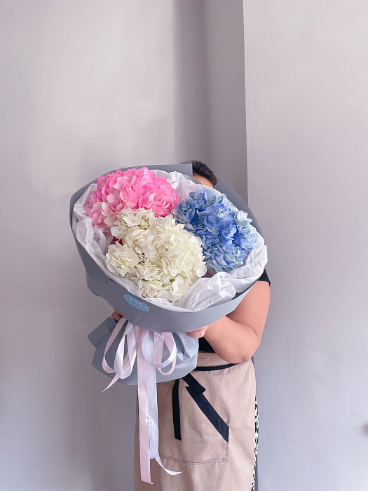 Bouquet of 3 hydrangeas