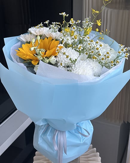 Солнечный микс с подсолнухами with delivery to Astana