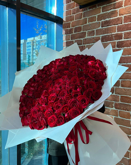 Букет гигант 301 красная роза  с доставкой по Астане