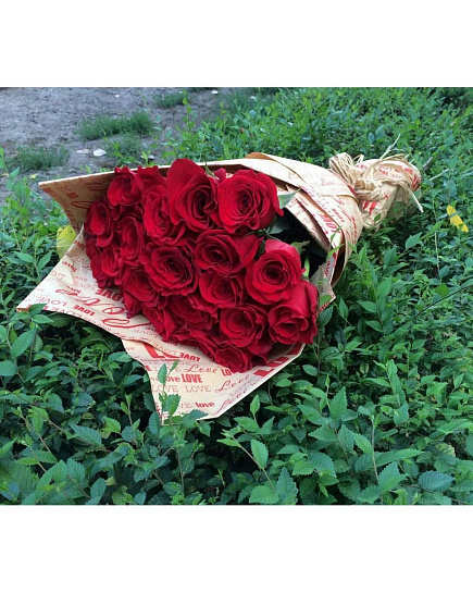 Букет из красных роз "Классика" с доставкой по Алматы