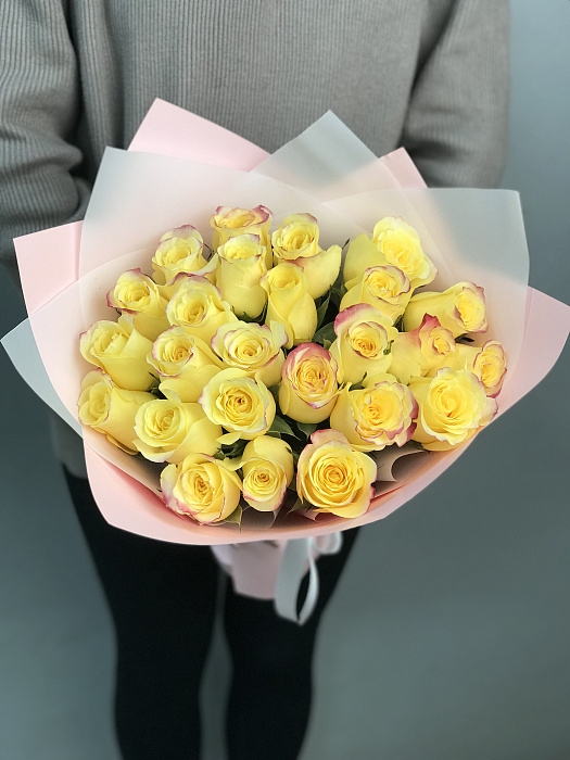 Bouquet of 25 roses (to the florist's taste)