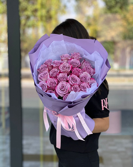 Bouquet of beautiful bouquet of 25 Dutch roses flowers delivered to Shymkent